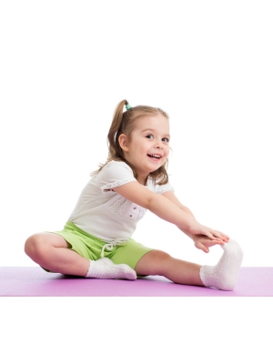 young girl doing a hurdle cheer stretch