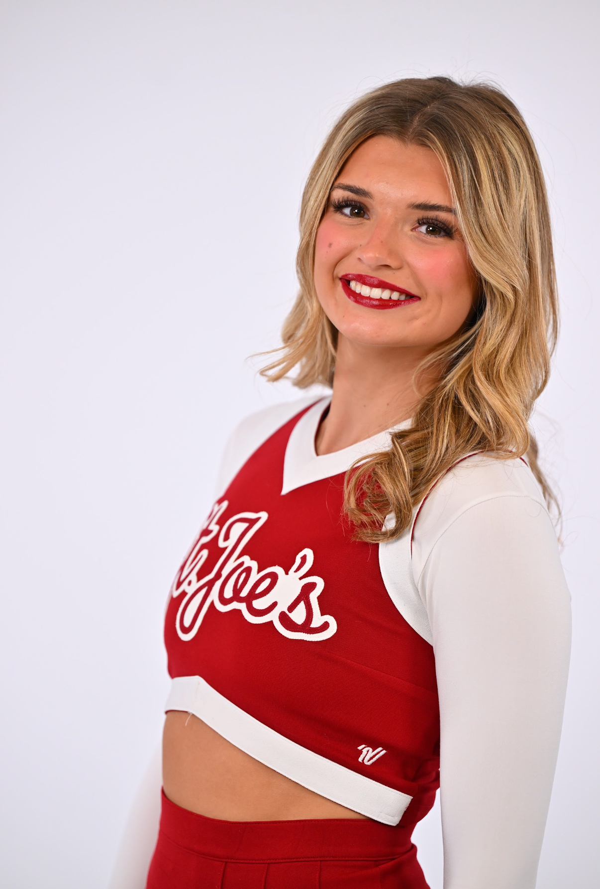 Headshot of coach Ava Pratt